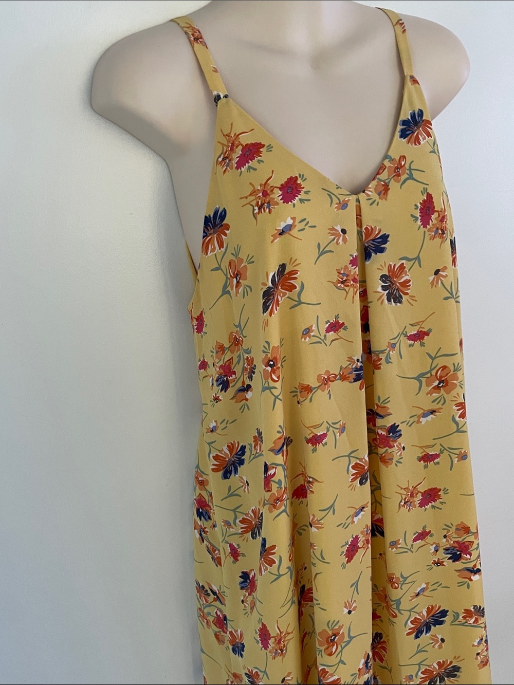 Lucy & Laurel sleeveless vibrant yellow Floral Print Sundress - Picture 5 of 11